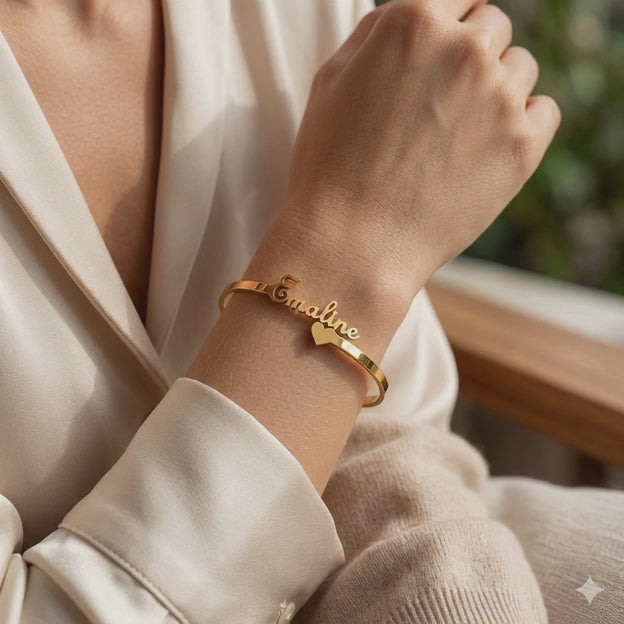 name engraved bangle 